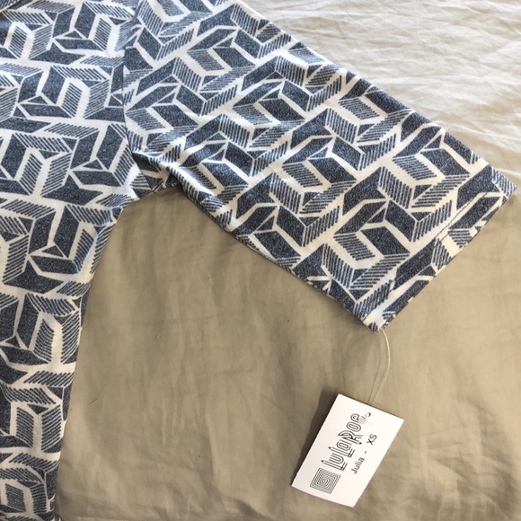 💕New With Tag Lularoe Julia Style Dress💕 - Picture 7 of 14